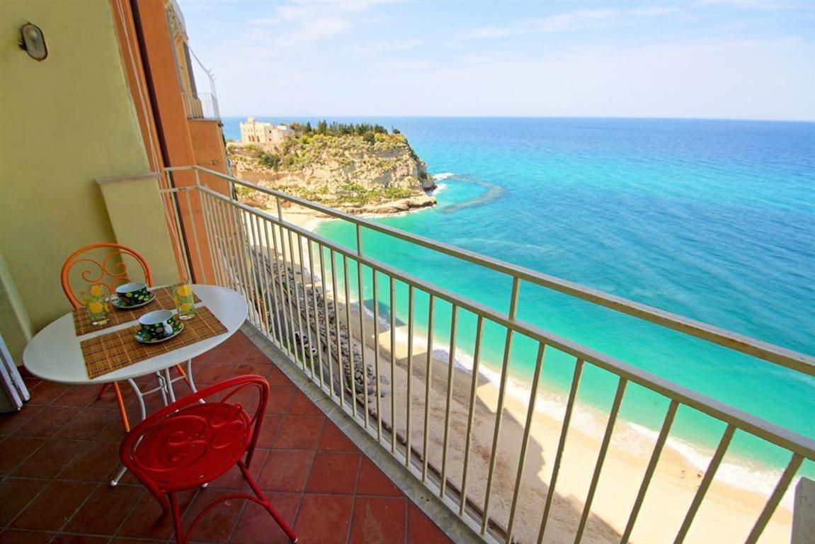 Isola Bella Sea-View Apartment Tropea Exteriér fotografie
