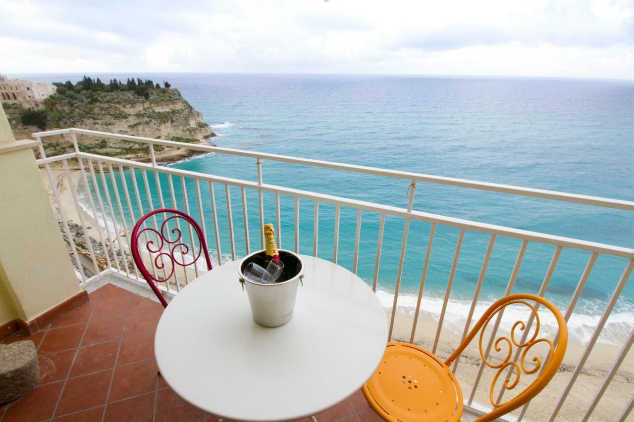 Isola Bella Sea-View Apartment Tropea Exteriér fotografie