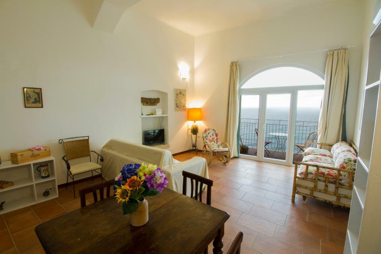 Isola Bella Sea-View Apartment Tropea Exteriér fotografie